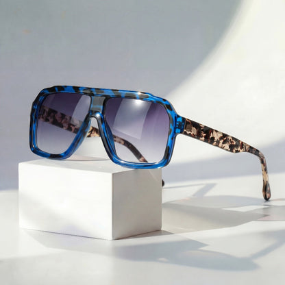 Raven Retro Sunglasses - Timeless Vintage-Inspired Shades